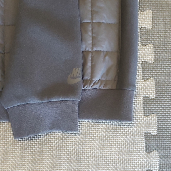 NWT NIKE SPORTWEAR PULLOVER  CREW BV3697-010 - Picture 3 of 11